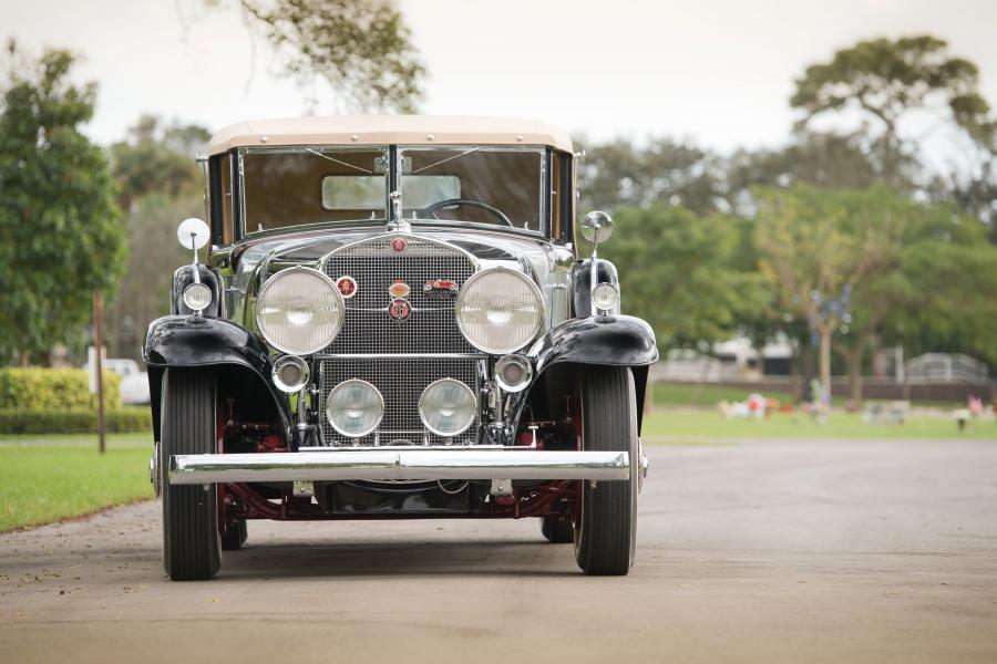  Cadillac Series 452 V16 Convertible Coupe by Fleetwood 1930 года  (фото 19 из 21)